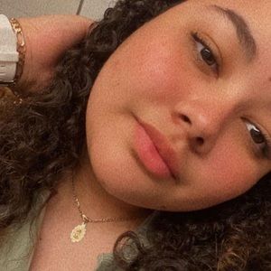 Meet your Posher, Gabriela